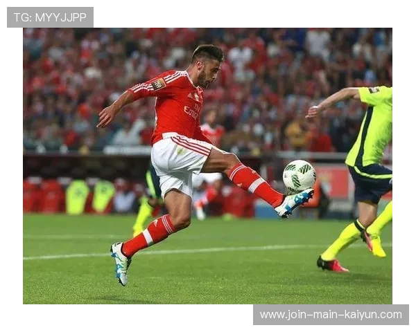 澳大利亚防守稳健，进攻端多点开花，澳大利亚打什么球