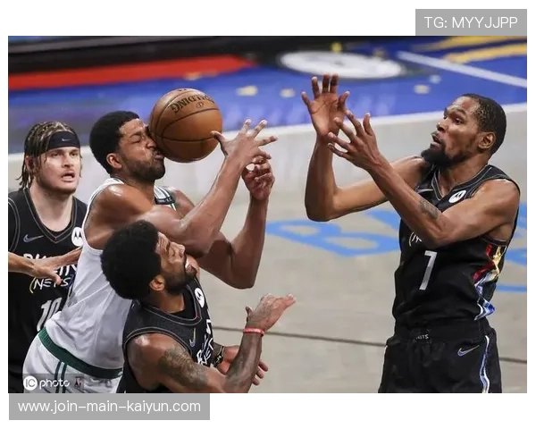 篮网队迎来主场大捷,争夺季后赛资格,篮网队晋级 篮网队迎来主场大捷,争夺季后赛资格,篮网队晋级