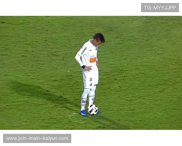 内马尔晃人过顶制造绝佳攻门：从天赋到训练的软文解码