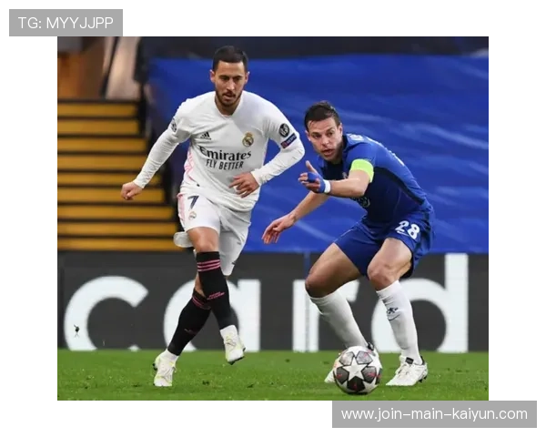 皇马中路渗透打破防守密度,攻防转换的极致演绎 皇马中路渗透打破防守密度,攻防转换的极致演绎